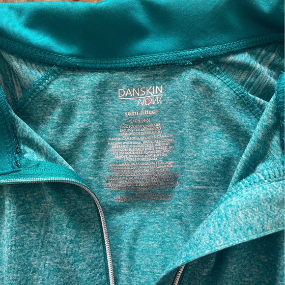 Danskin Now Quarter Zip 👯‍♀️ - Picture 5 of 5